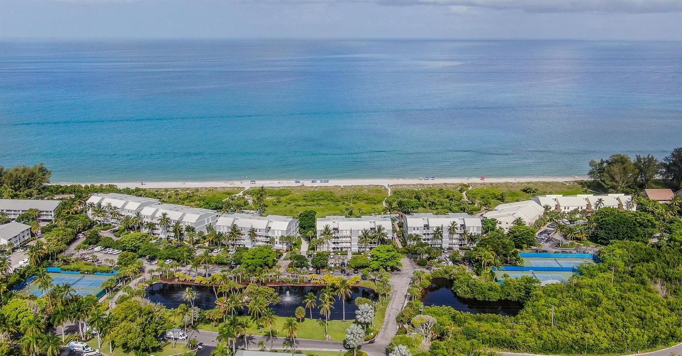 Beach Villas 2433 — South Seas Resort · Captiva Island